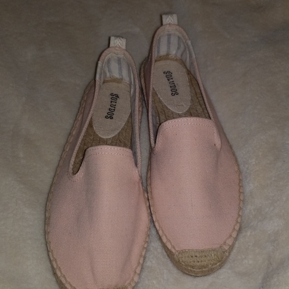 Soludos Espadrilles. Pink canvas. Size 8.5